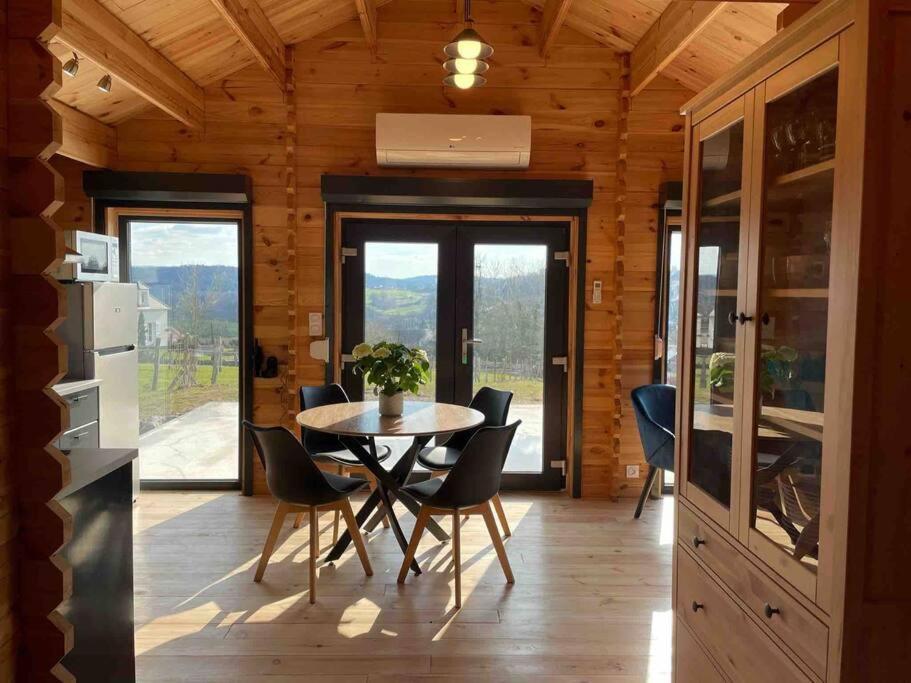 Le Chalet Du Crescent Saint-Germain-des-Champs エクステリア 写真