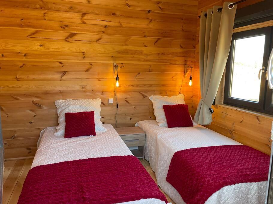 Le Chalet Du Crescent Saint-Germain-des-Champs エクステリア 写真