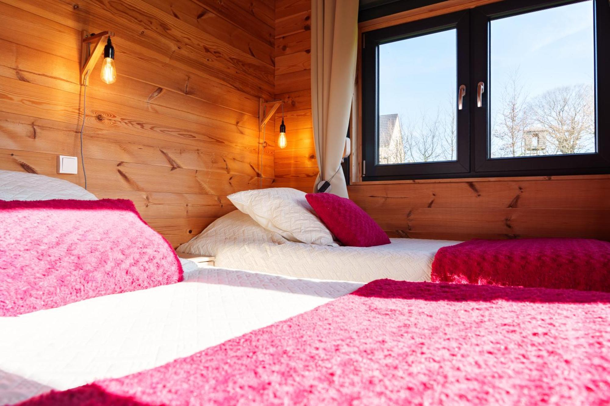 Le Chalet Du Crescent Saint-Germain-des-Champs エクステリア 写真
