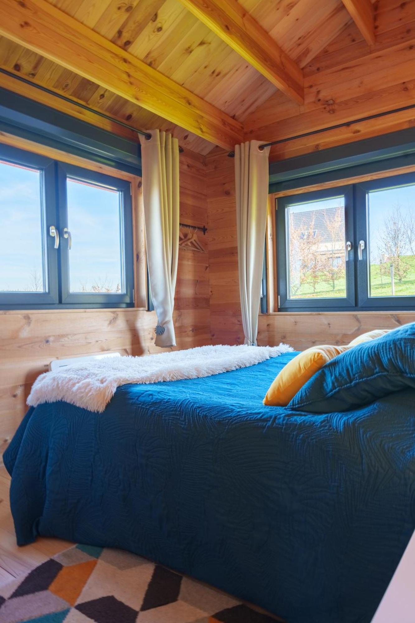 Le Chalet Du Crescent Saint-Germain-des-Champs エクステリア 写真