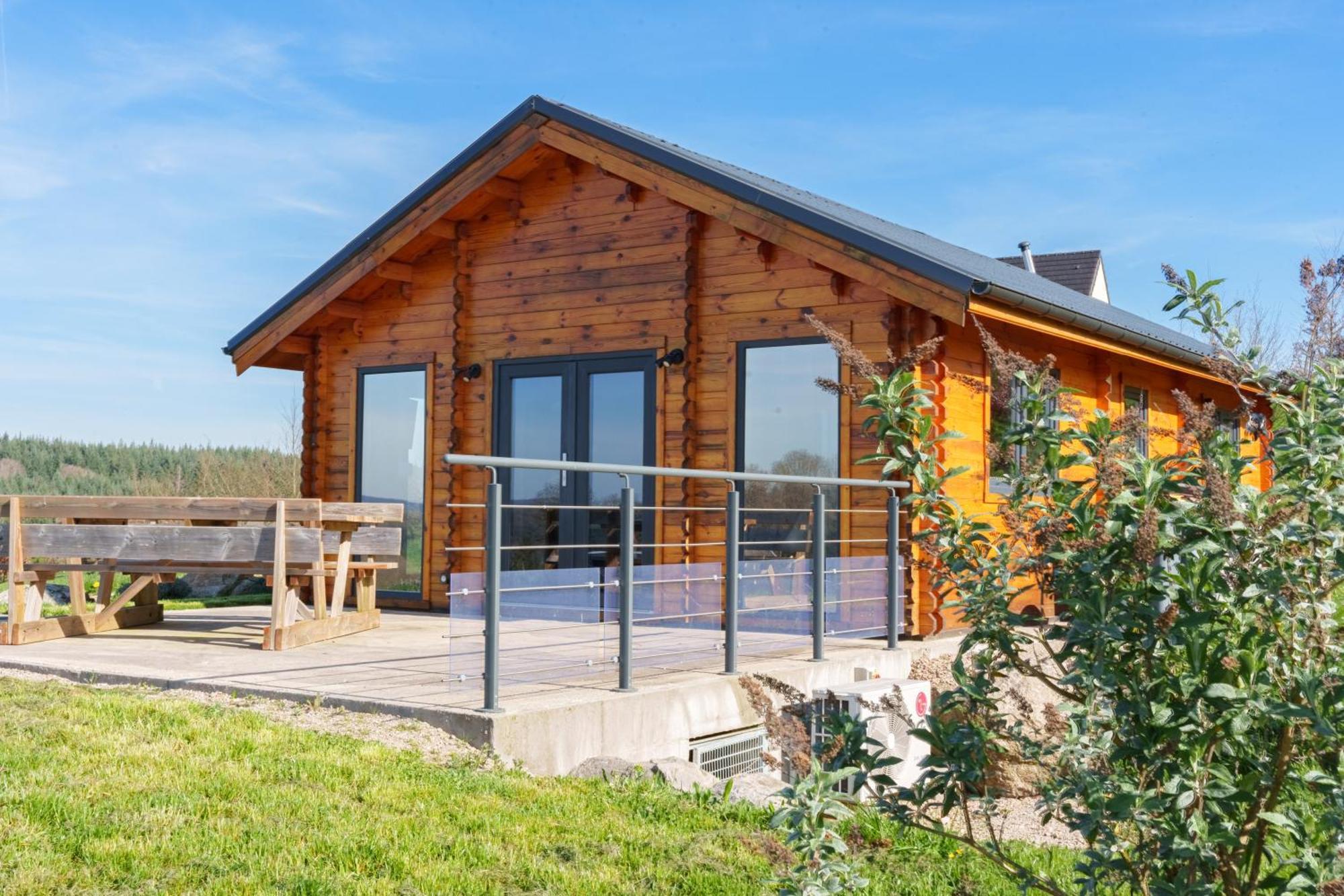 Le Chalet Du Crescent Saint-Germain-des-Champs エクステリア 写真