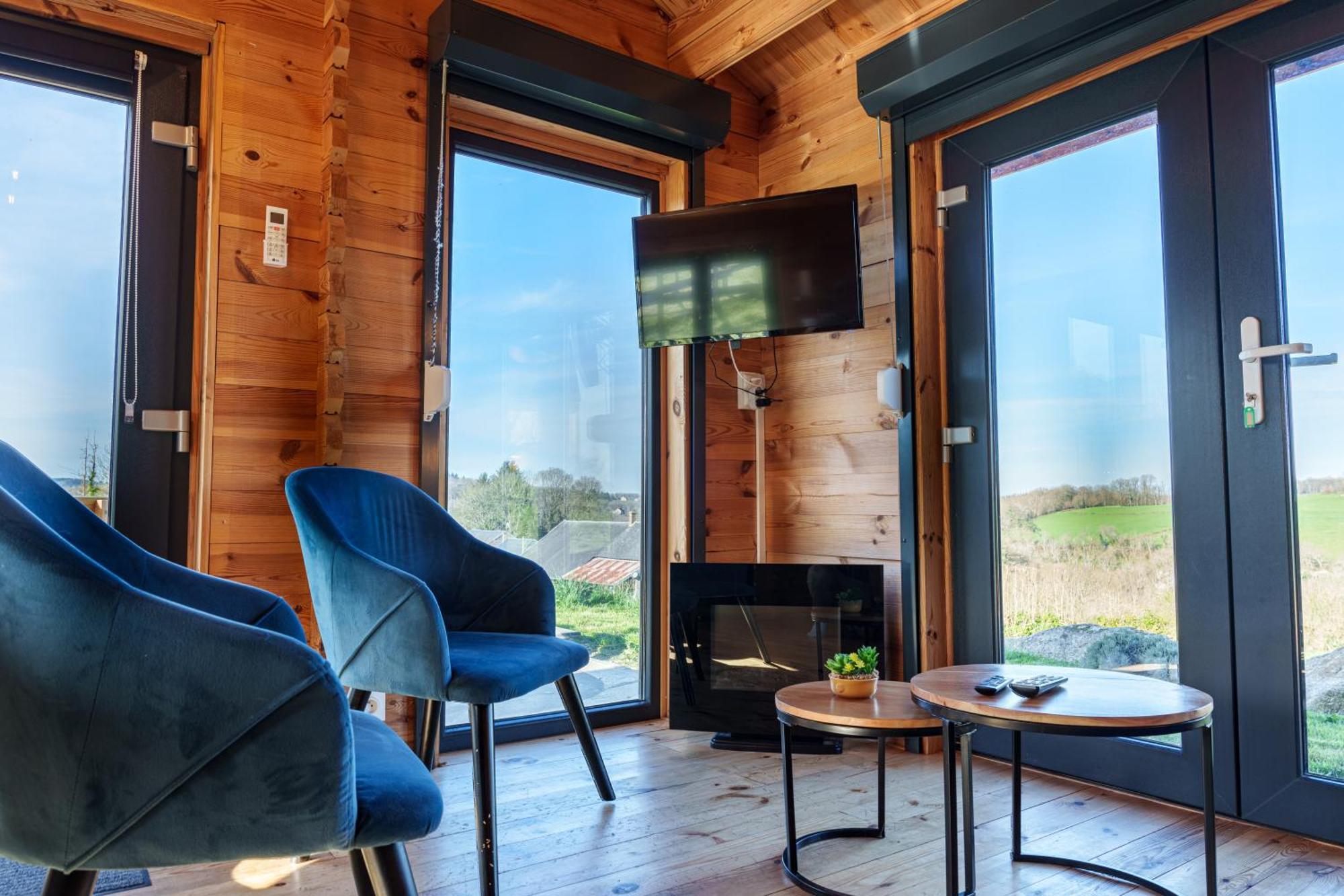 Le Chalet Du Crescent Saint-Germain-des-Champs エクステリア 写真