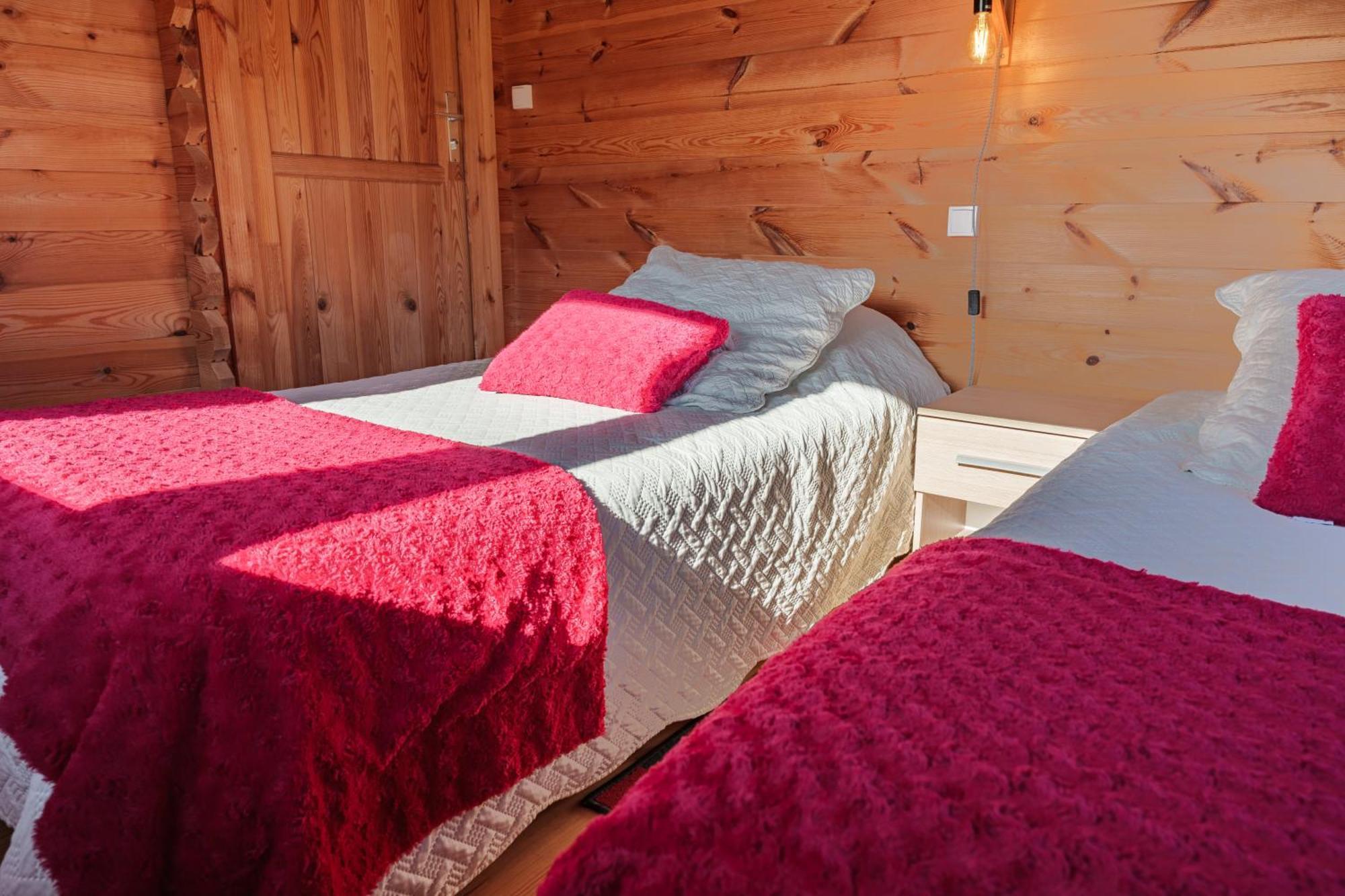 Le Chalet Du Crescent Saint-Germain-des-Champs エクステリア 写真