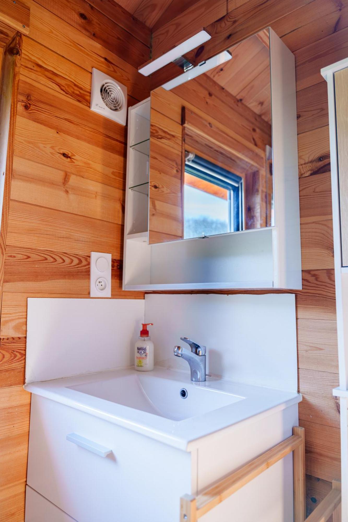 Le Chalet Du Crescent Saint-Germain-des-Champs エクステリア 写真