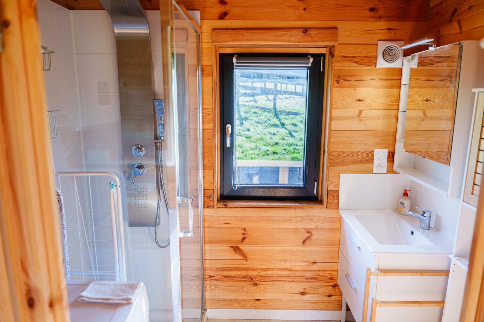 Le Chalet Du Crescent Saint-Germain-des-Champs エクステリア 写真