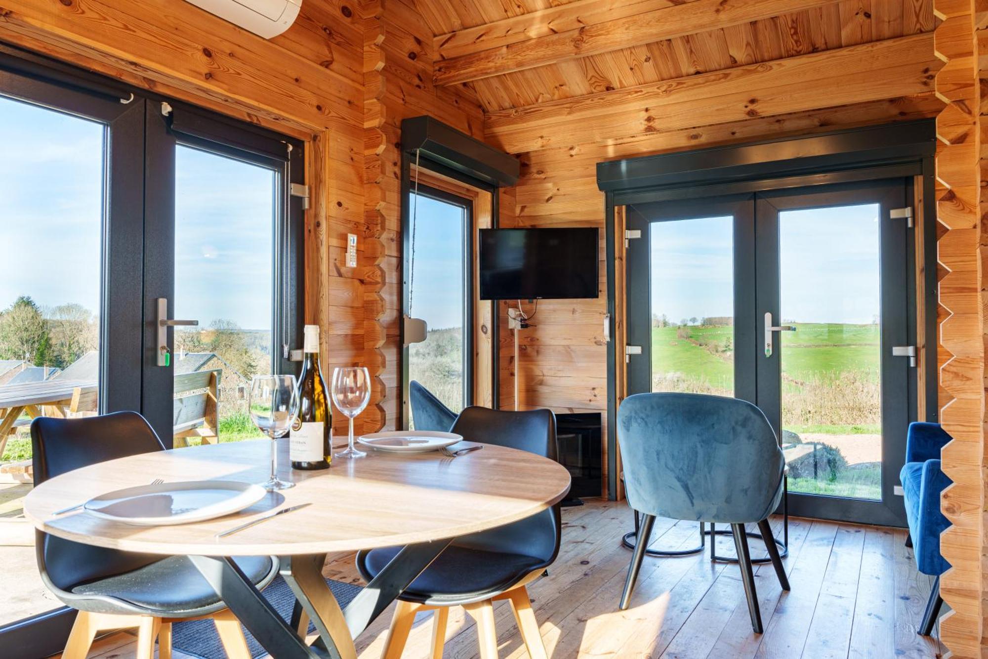 Le Chalet Du Crescent Saint-Germain-des-Champs エクステリア 写真