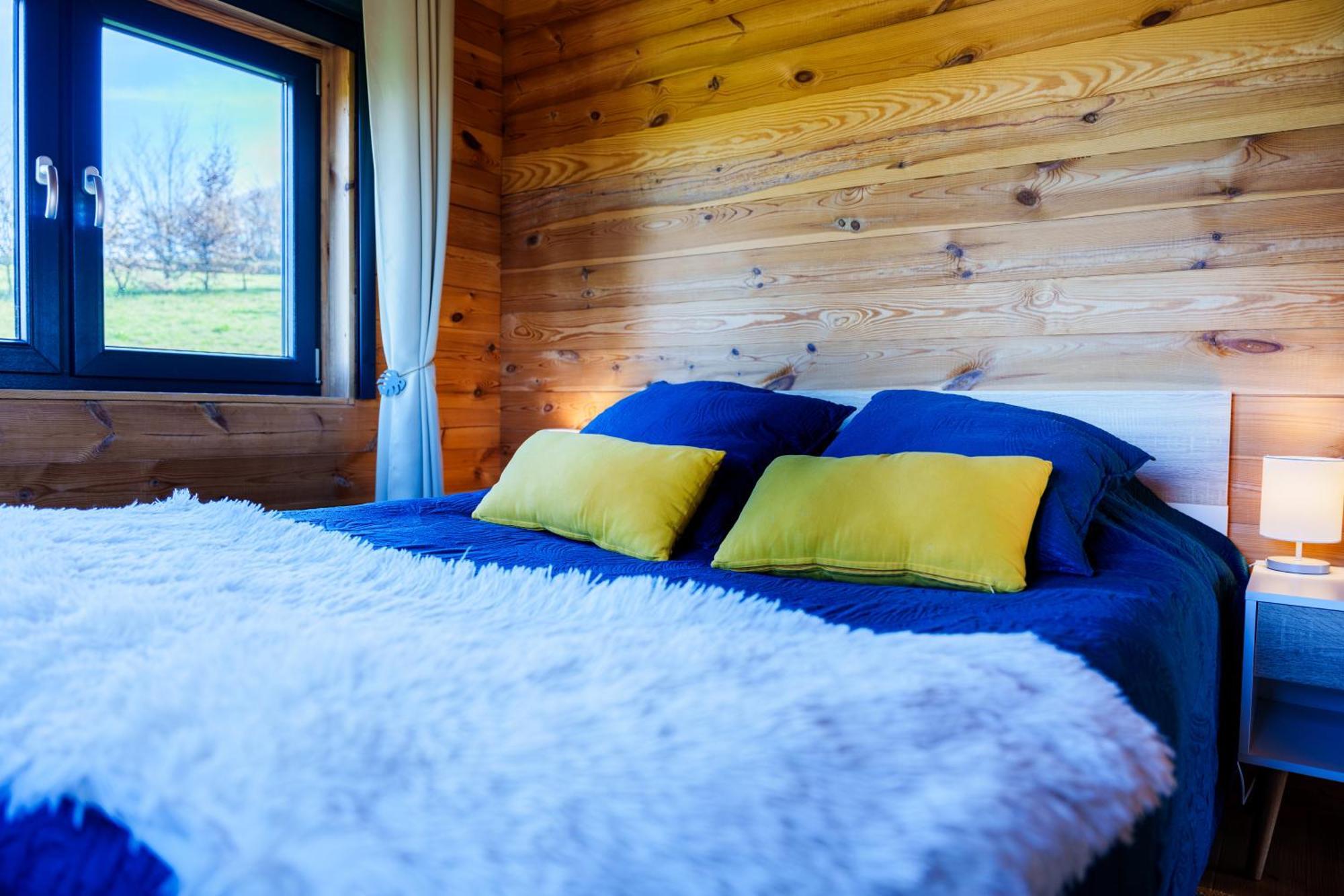 Le Chalet Du Crescent Saint-Germain-des-Champs エクステリア 写真