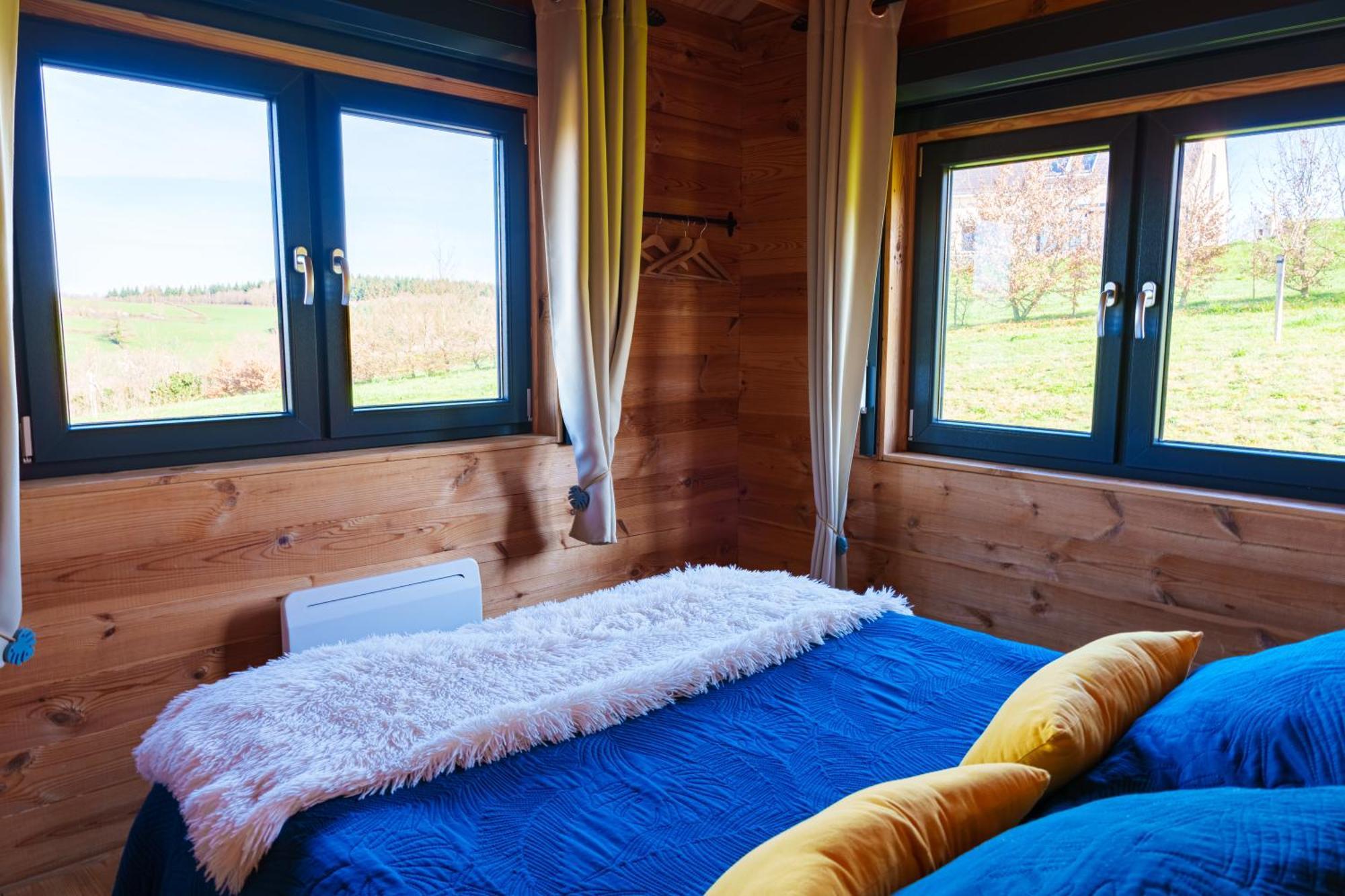 Le Chalet Du Crescent Saint-Germain-des-Champs エクステリア 写真