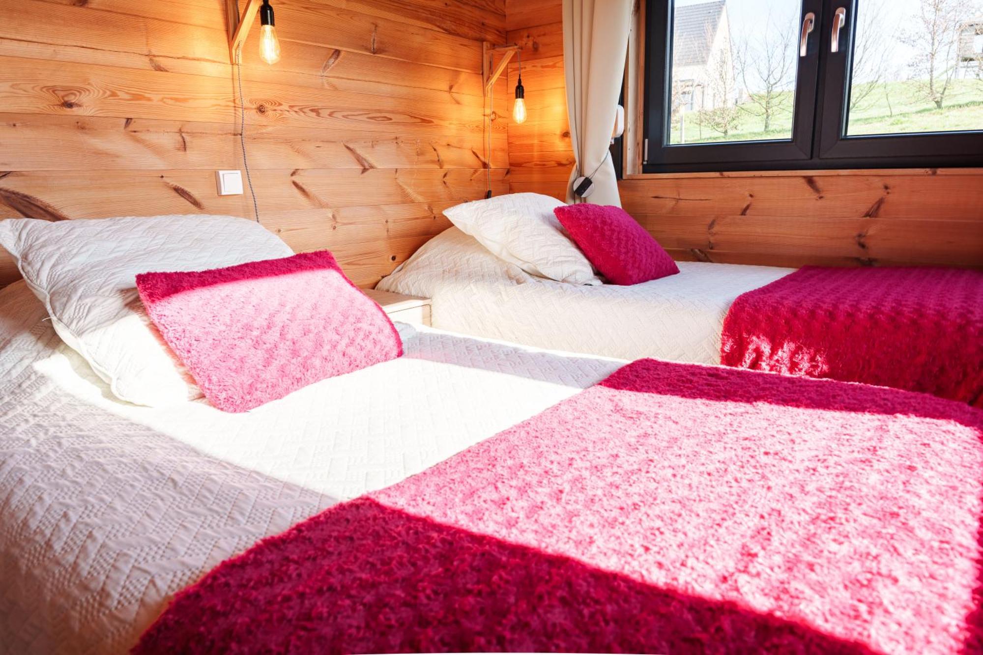 Le Chalet Du Crescent Saint-Germain-des-Champs エクステリア 写真